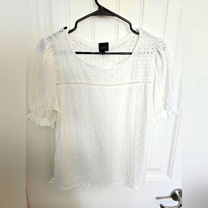 W5 white top 3/4 length sleeves